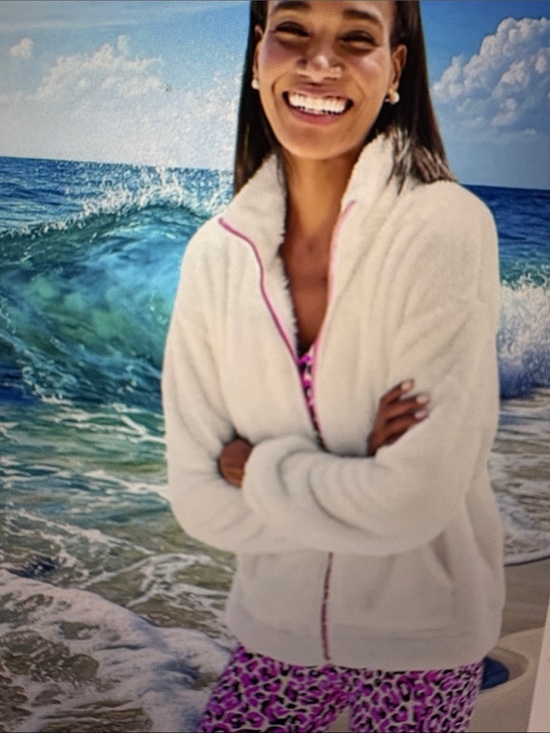 Lilly Pulitzer Jackets & Blazers - Lilly Pulitzer Barkley Sherpa Zip-Up Jacket with Pink Trim